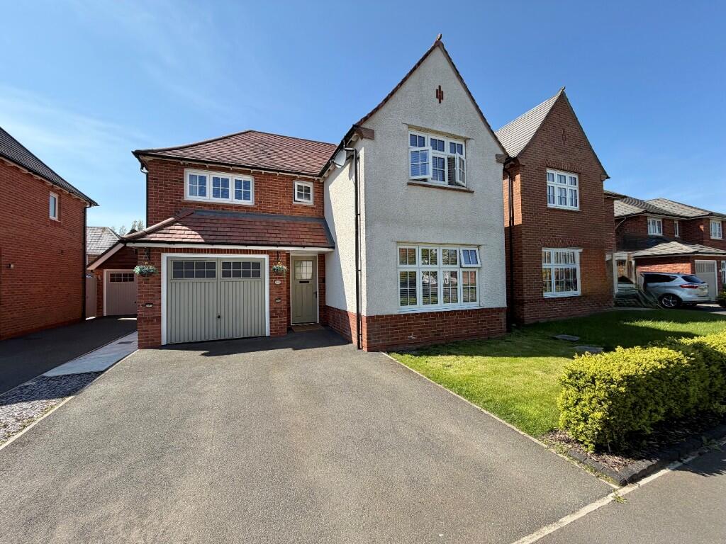Main image of property: Leamington Road, Ledsham Garden Village, Little Sutton