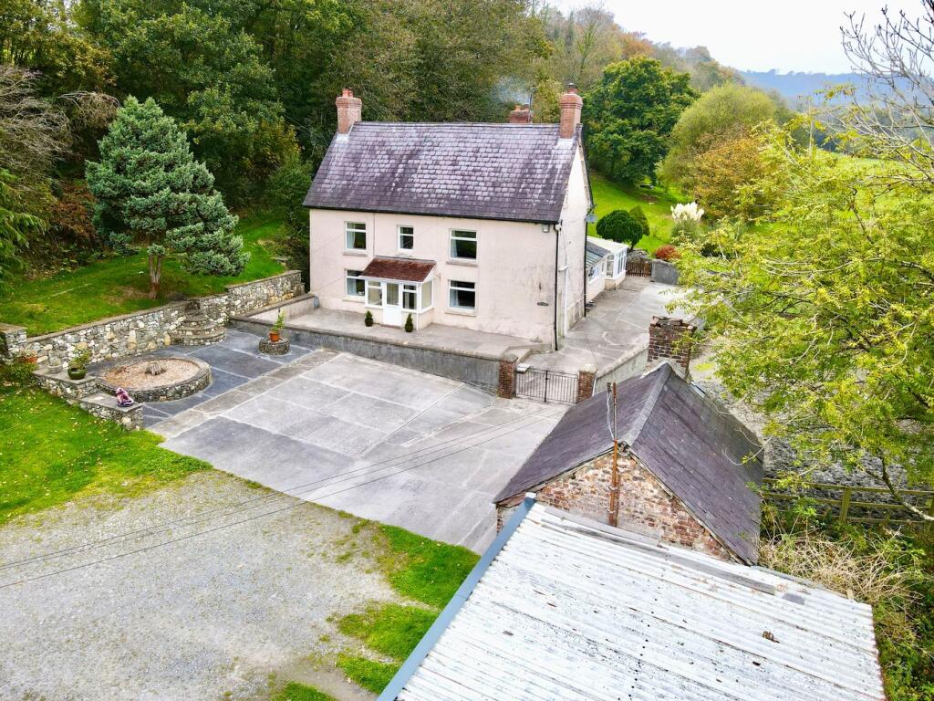Main image of property: Felingwm, Carmarthen, SA32