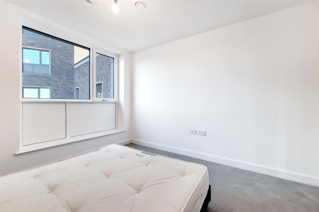 Apartment in London - More
