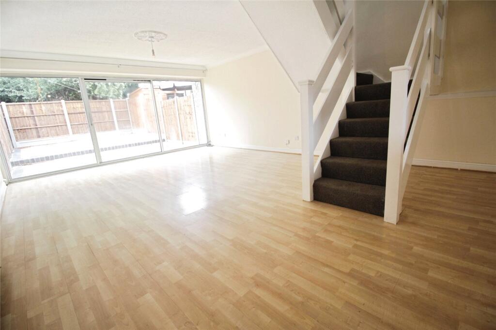 House in Basildon, Essex - View 3