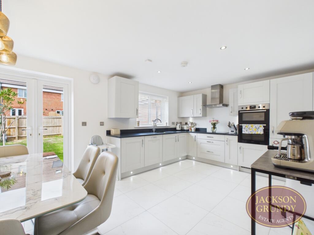 House in Northampton - View 4