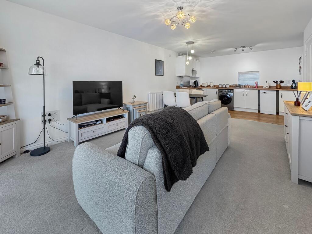 Apartment in East Cowes, Isle of Wight - View 4
