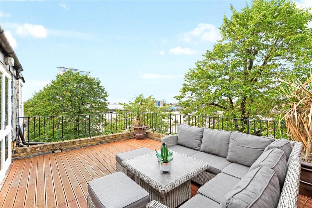 Apartment in London - View 2