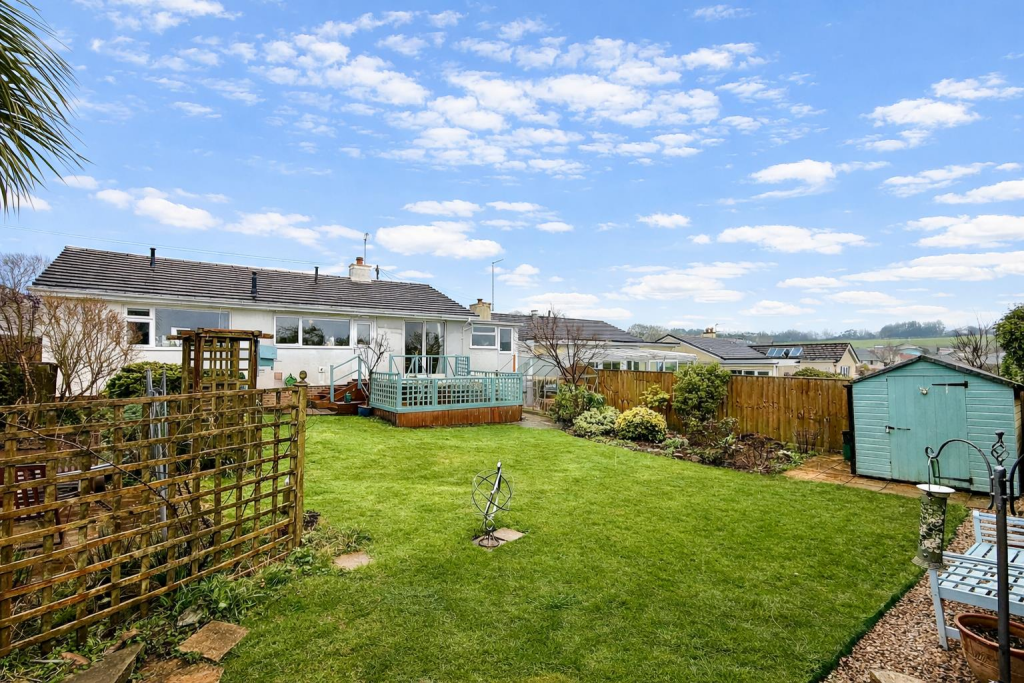 House in Torquay - More