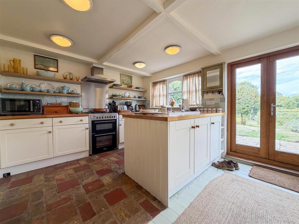 House in Ipswich - View 3