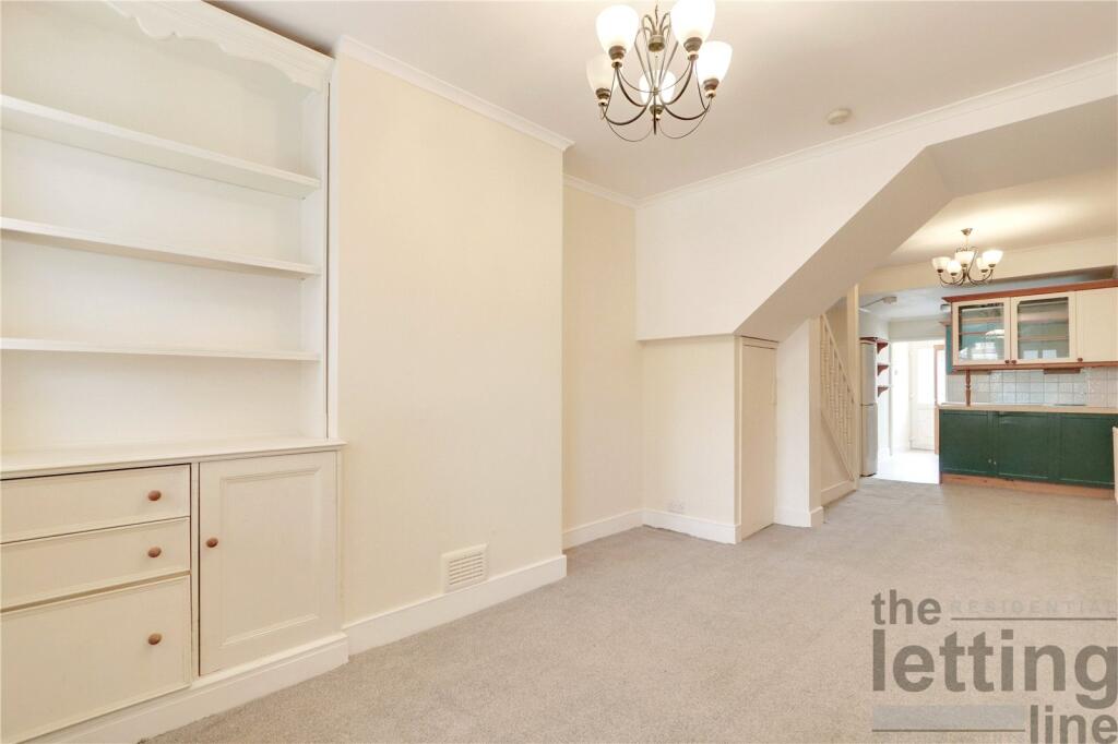 House in London, Southbury - View 4