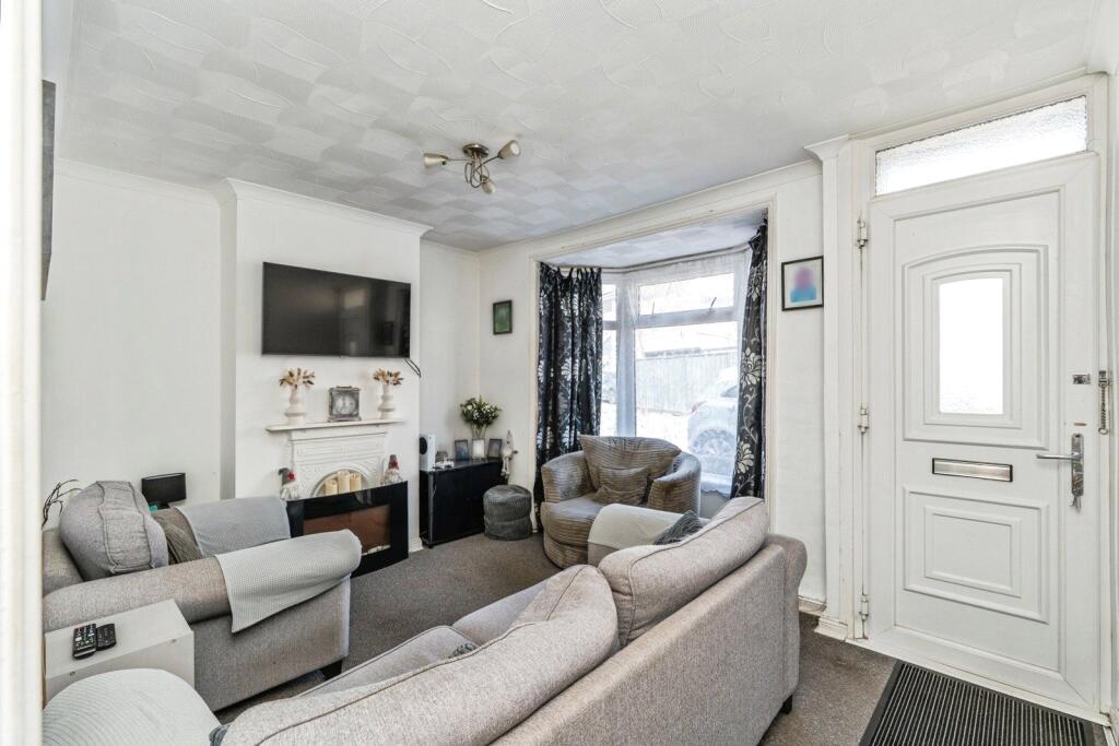 House in Southampton - View 5