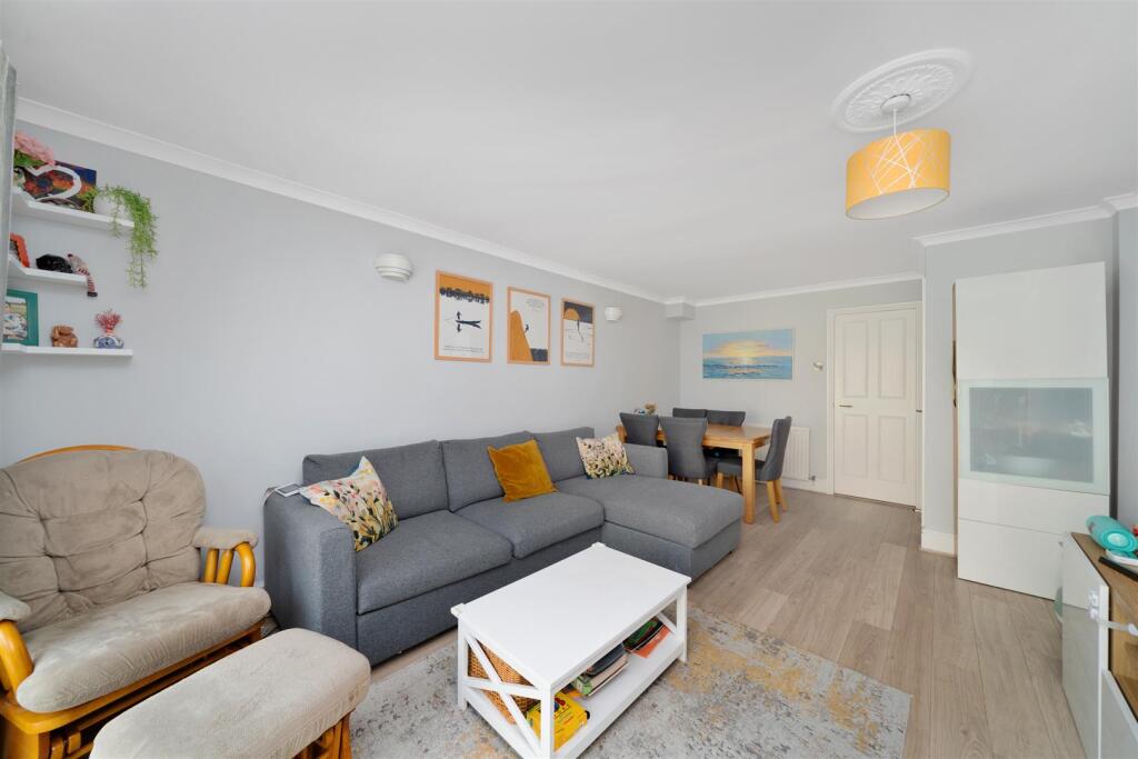 Clarence Road, Wimbledon photo 3