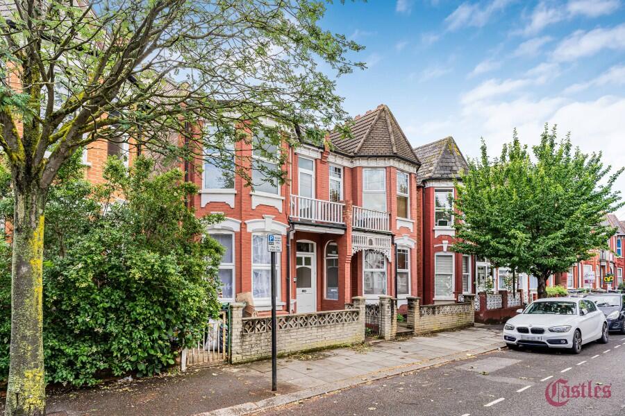 Main image of property: Arcadian Gardens, Wood Green London N22