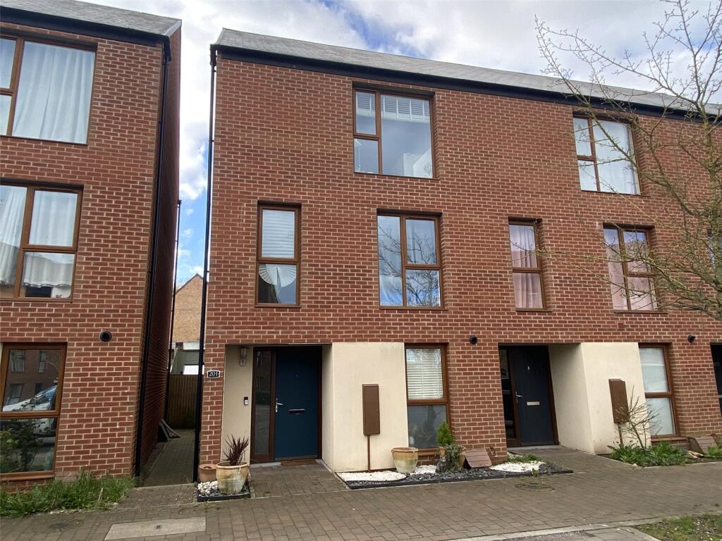 4-bed terraced on Ketley Park Road, Ketley, Telford, Shropshire, TF1, £240,000