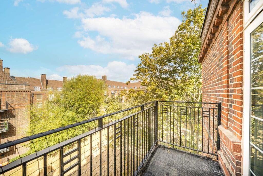 Apartment in London - View 3