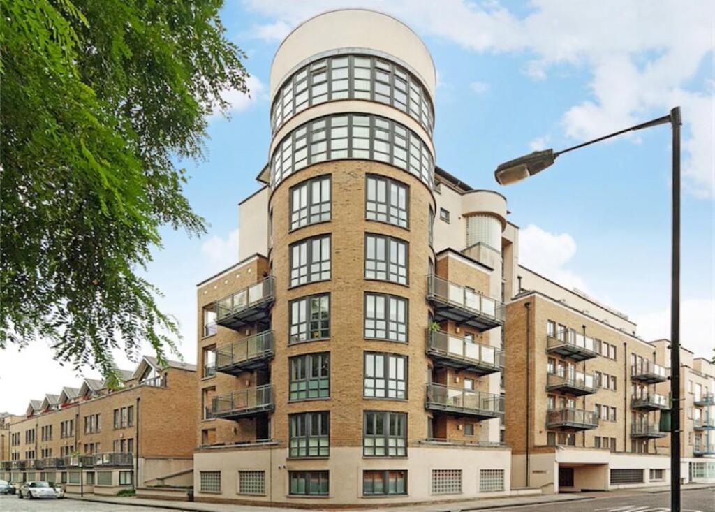 Main image of property: Queens Court, Limehouse, E14