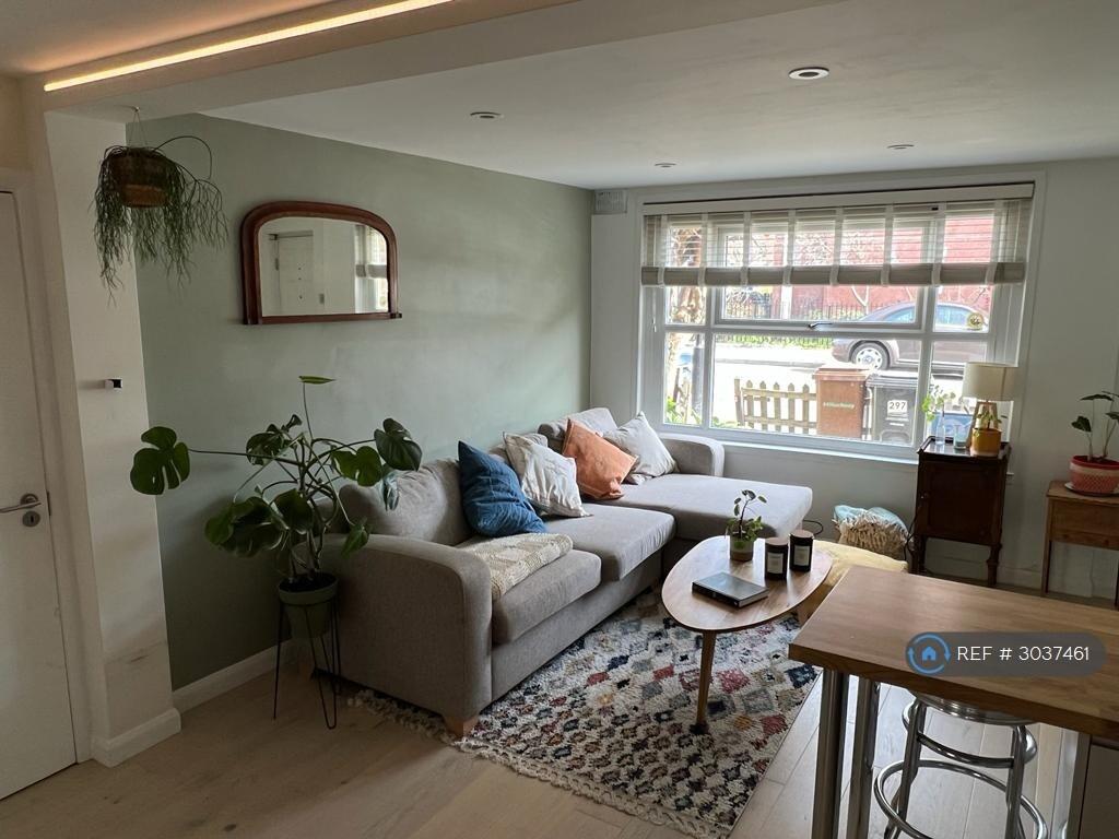 Apartment in London - View 4