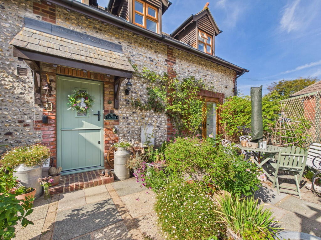 House in Brighton - View 2
