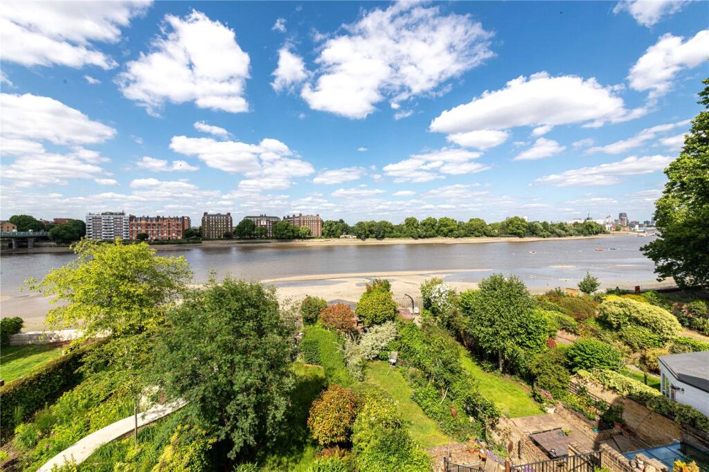 Main image of property: Deodar Road, Putney, London, SW15