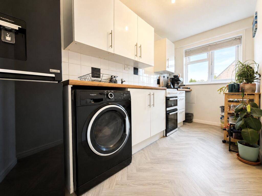 Apartment in Plymouth - View 2