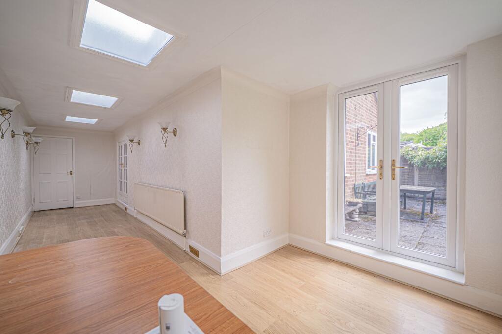 House in Solihull, Ulverley Green - More