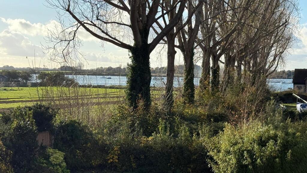 Moreton Road, Bosham, Chichester, West Sussex, PO18 photo 4