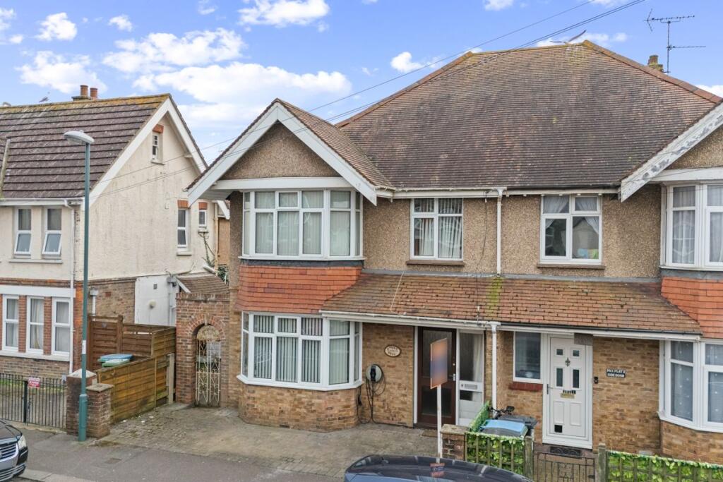 Main image of property: Cavendish Road, Bognor Regis, PO21 2JW