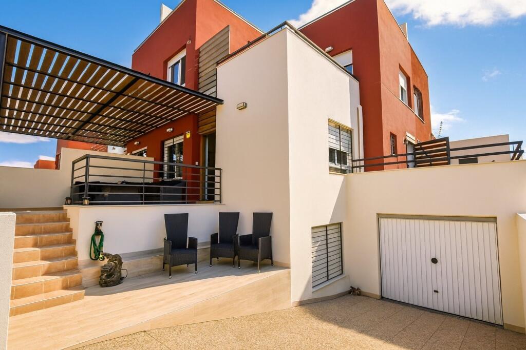 Main image of property: Valencia, Alicante, Algorfa