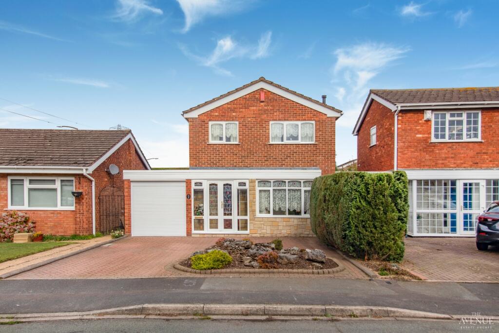 Main image of property: Tamworth, Staffordshire, B79