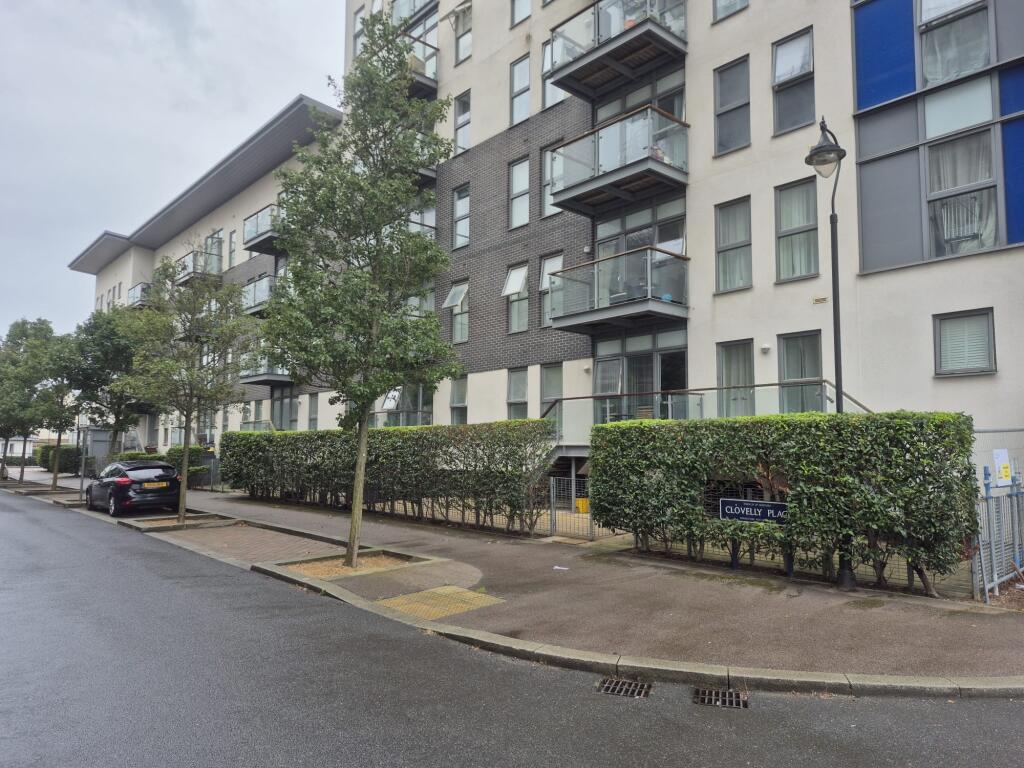 Main image of property: 5 Clarinda House, Clovelly Place, Greenhithe, Kent DA9 9FB