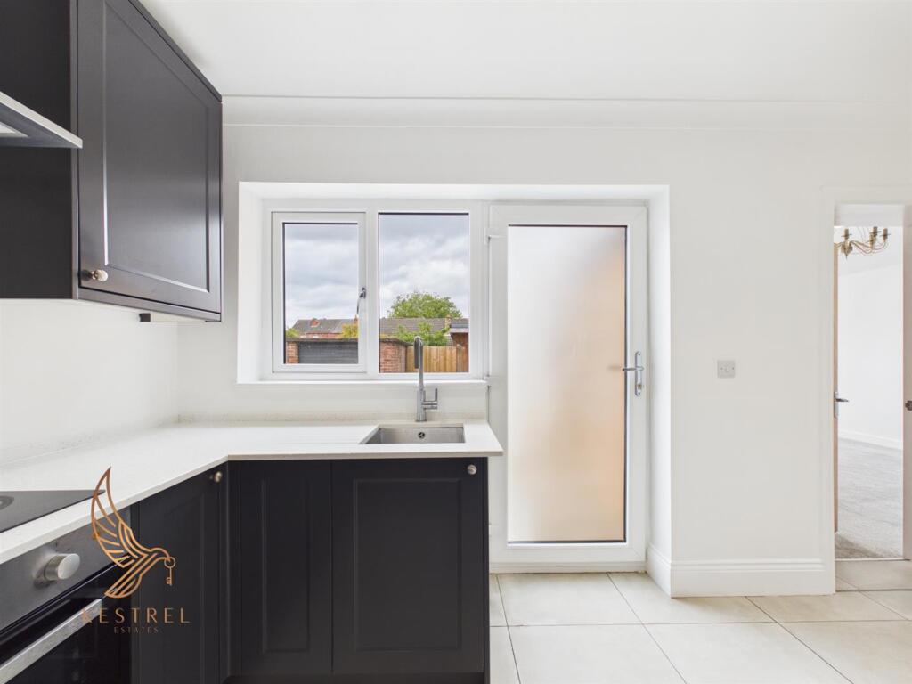 House in Wakefield - View 4