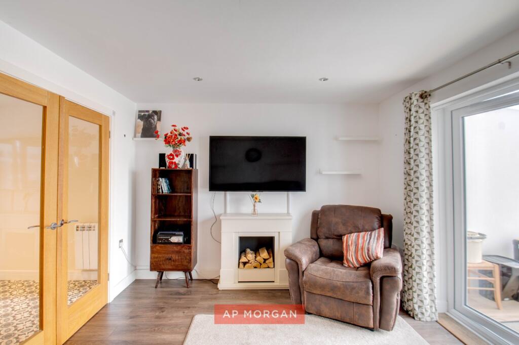 Yarningale Close, Oakenshaw, Redditch, Worcestershire, B98 photo 3