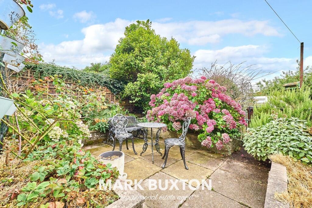 House in Stoke-on-Trent - View 2