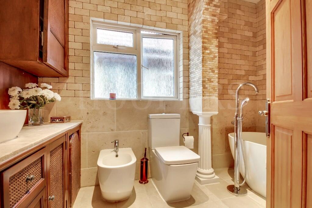 House in London, Dudden Hill, Dollis Hill - More