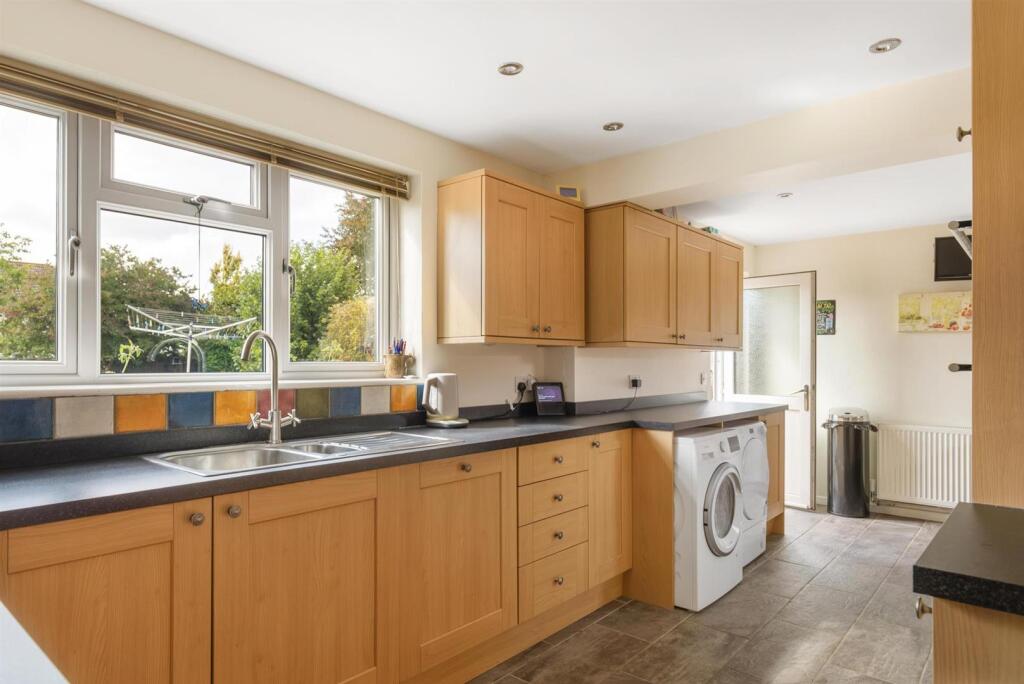 House in Dorchester, Dorset - More