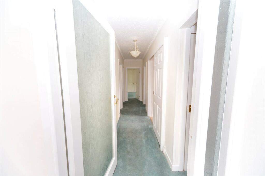 Apartment in Cardiff, Penylan - View 4