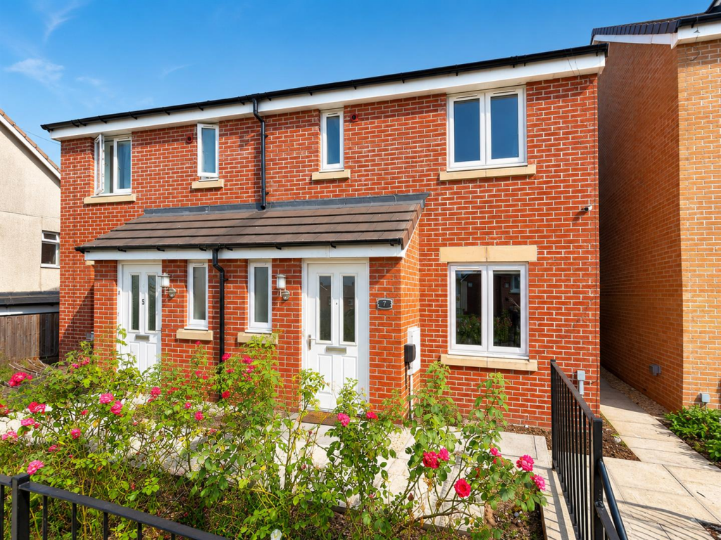 Main image of property: Knovill Close, Lawrence Weston