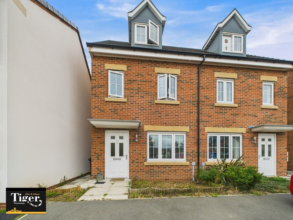 3-bed semi-detached on Blackfield Gardens, Warton, £215,000