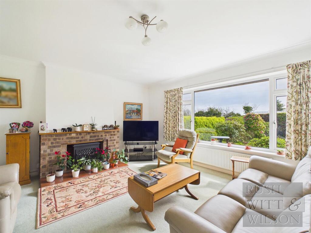 Sea Road, Fairlight, Hastings - View 5