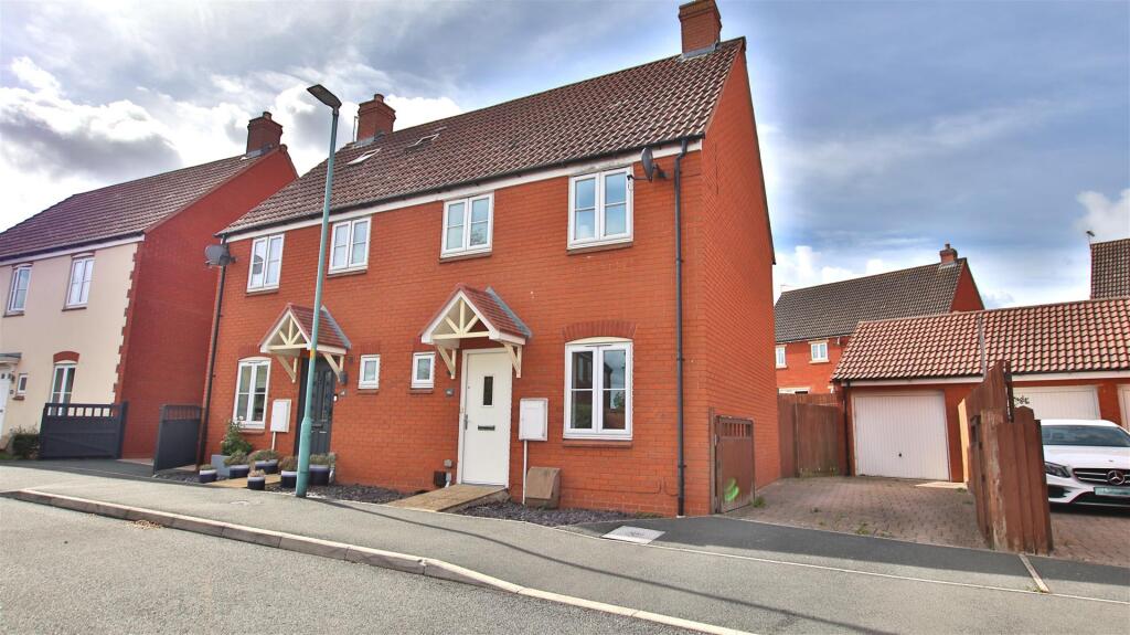 Main image of property: Beauchamp Road, Walton Cardiff, Tewkesbury