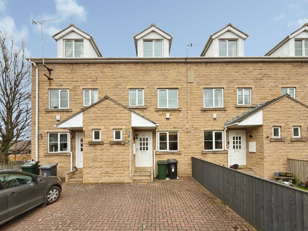 Main image of property: Pellon Terrace, Idle, Bradford, BD10 8PA