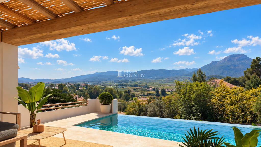 Main image of property: Valencia, Alicante, AlcalalÃ