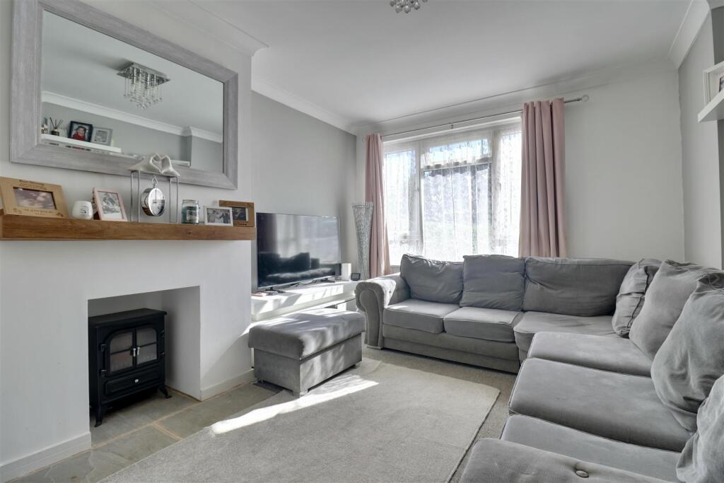 House in Havant, Hampshire - View 3