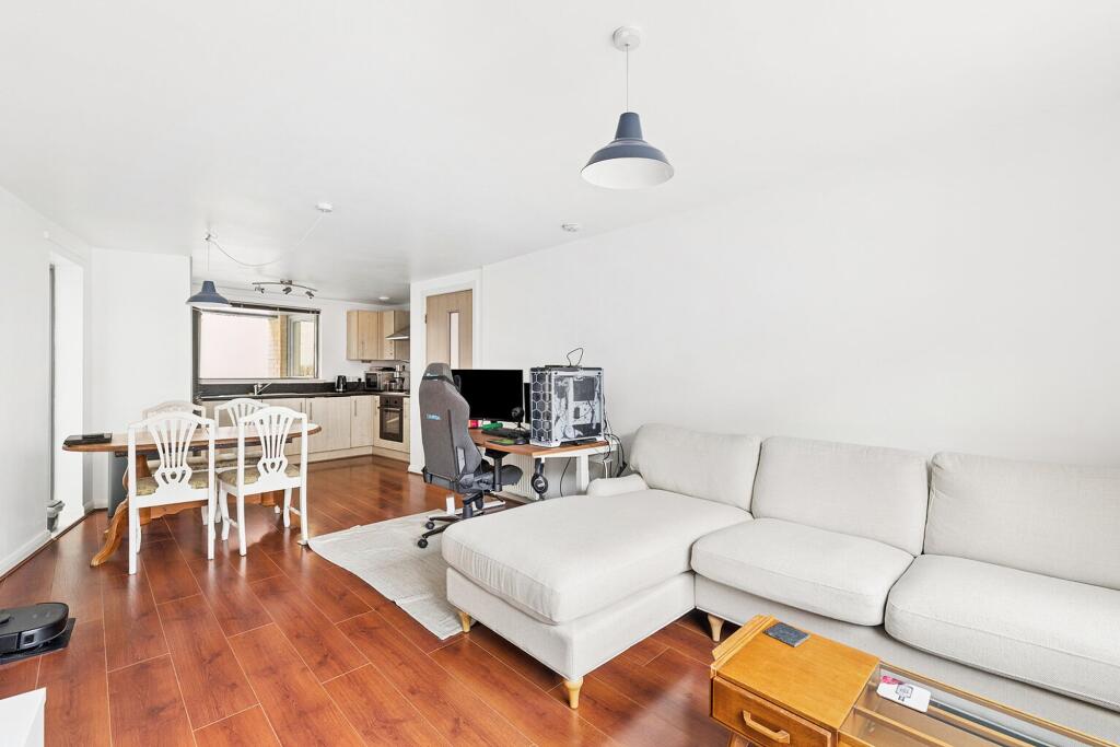 14 St. Francis Rigg, New Gorbals, G5 - View 3