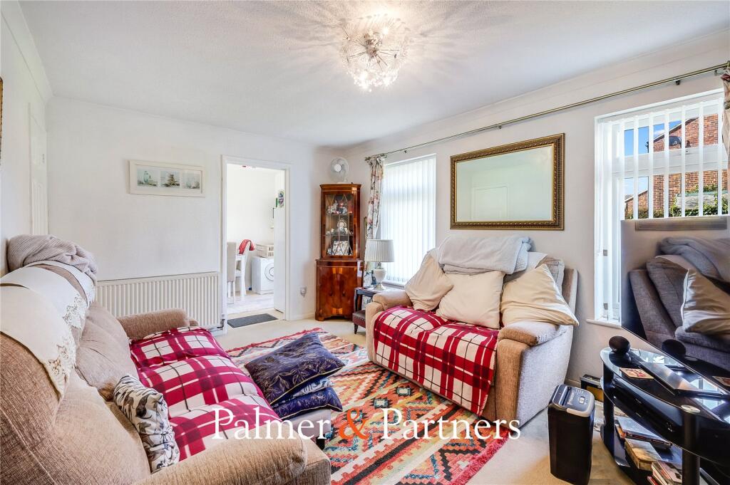 Peggotty Close, Chelmsford, Essex, CM1 - View 4