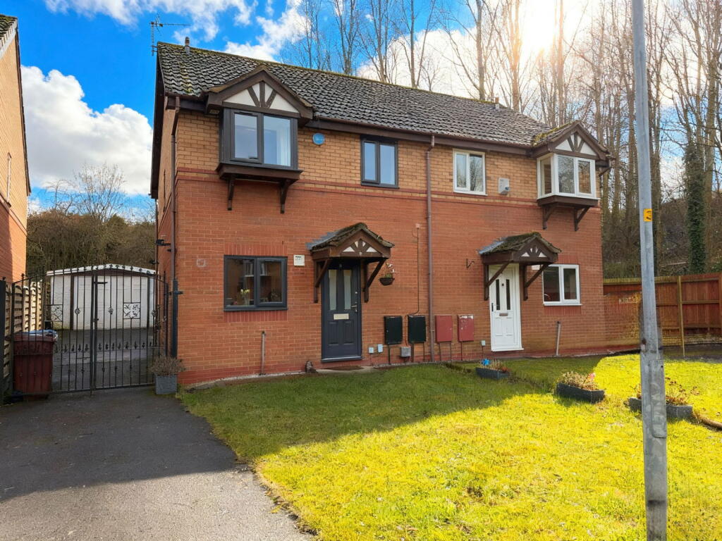 Main image of property: Buckland Grove,Hyde,SK14 5SU