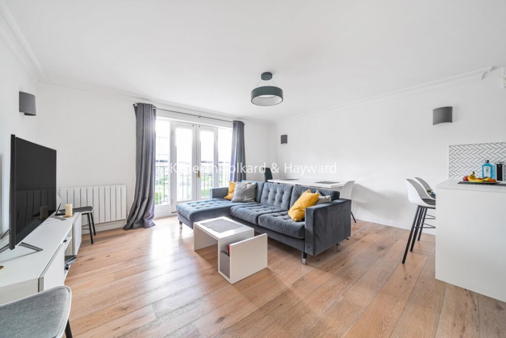 Apartment in London - More