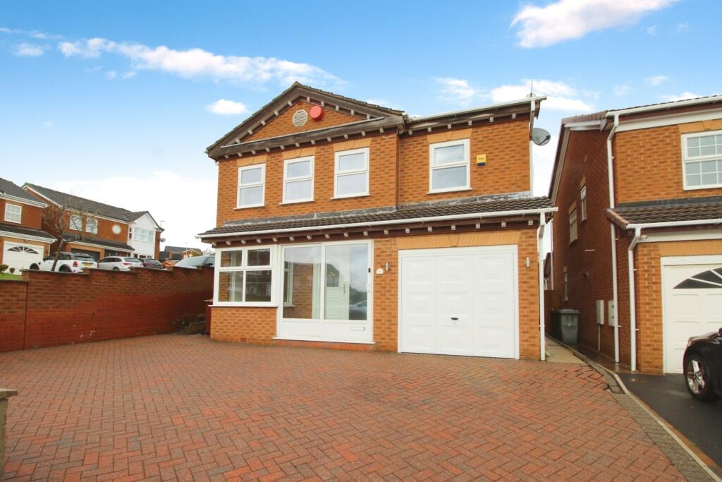 Main image of property: Poppleton Drive, Tingley, Wakefield, West Yorkshire, WF3