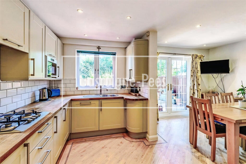 House in Kingston upon Thames - View 3