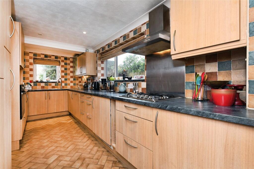 The Spinneys., RAYLEIGH, Essex, SS6 photo 3
