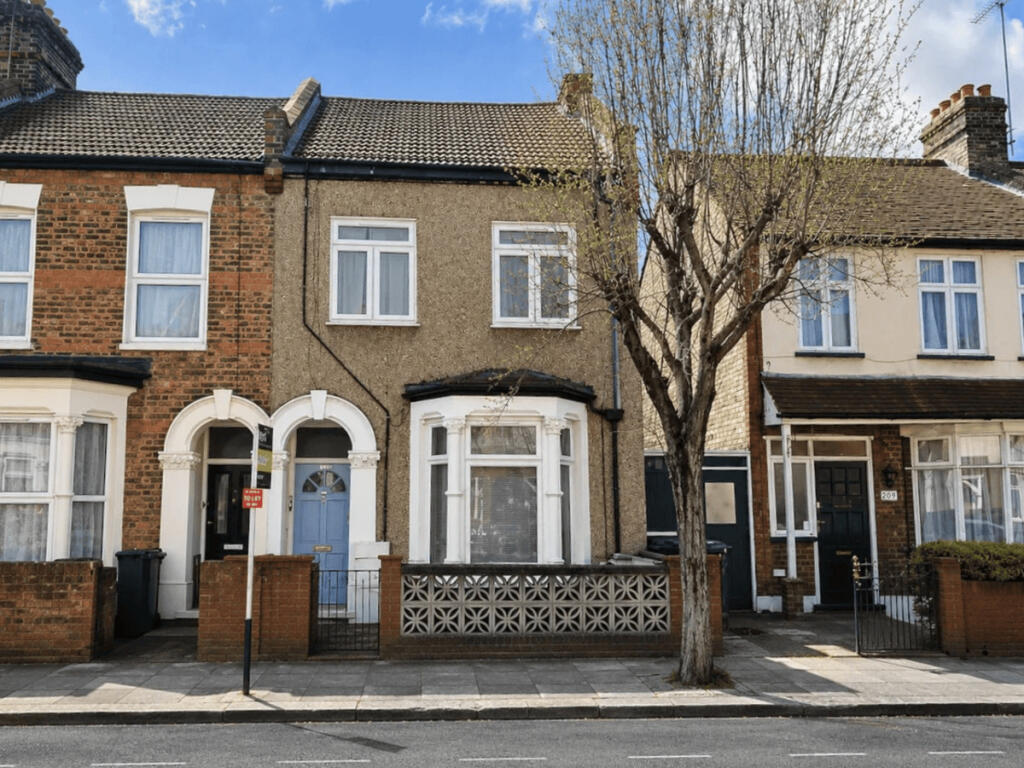 Main image of property: St. John's Road, London, E17