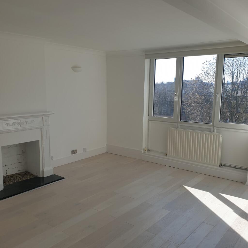 Apartment in London - More