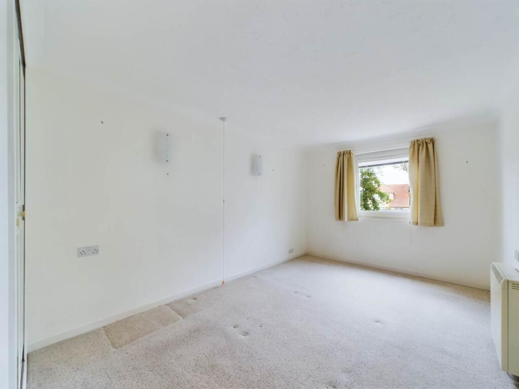 Apartment in Bournemouth - More