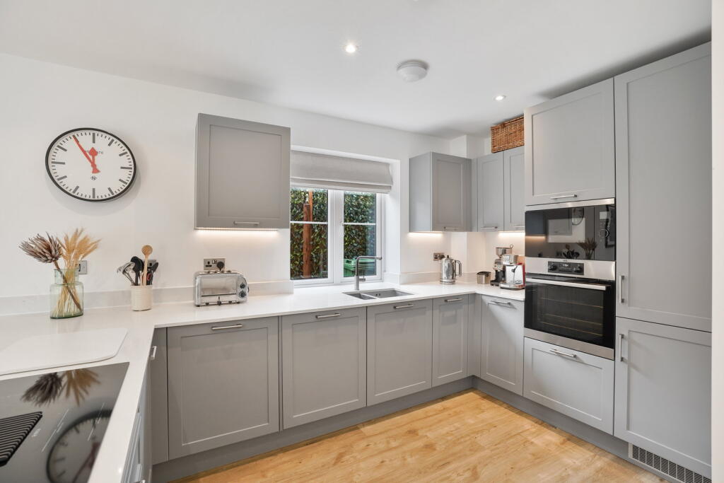 House in Uttlesford, Newport - View 4
